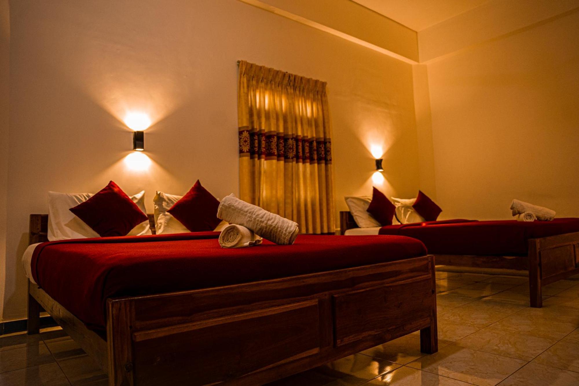 Theevanni Resort Trincomalee Exterior photo